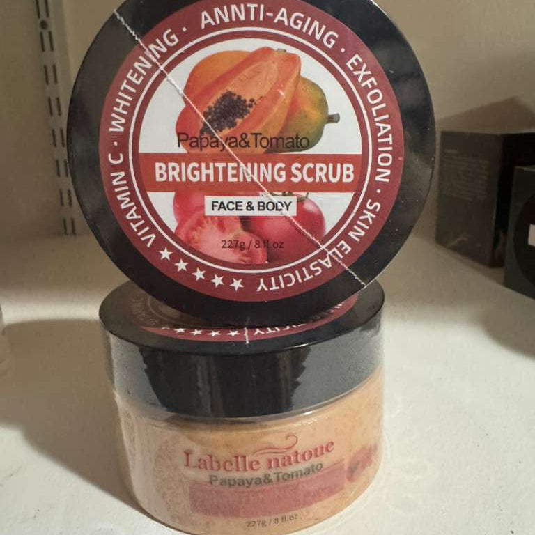 papaya & tomato brightening scrub